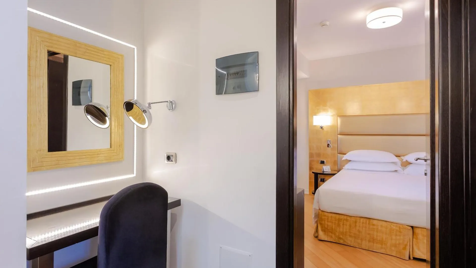 ****  Fh55 Med Executive Hotel Florencie Itálie